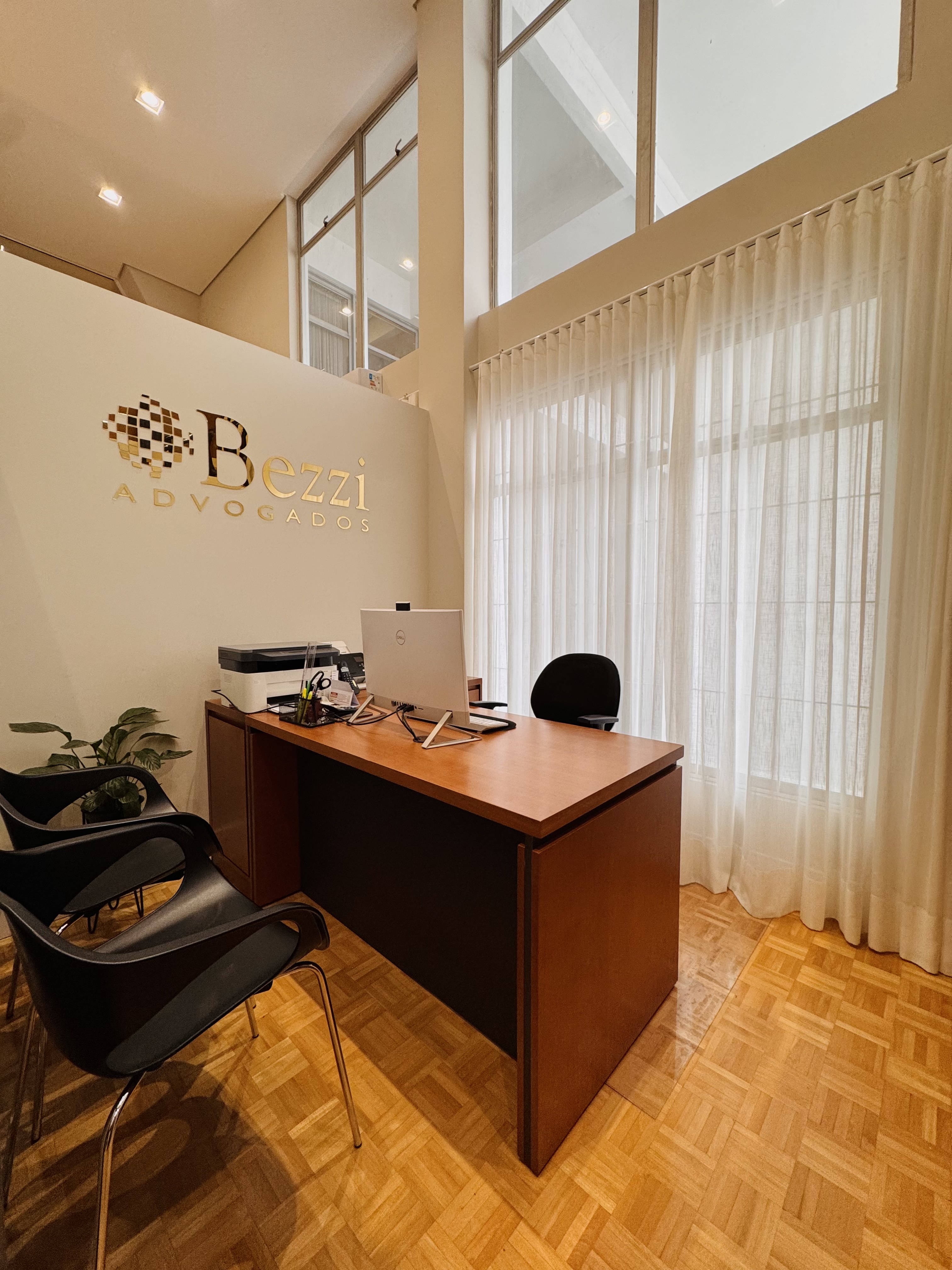 Sala do financeiro da Bezzi Advogados